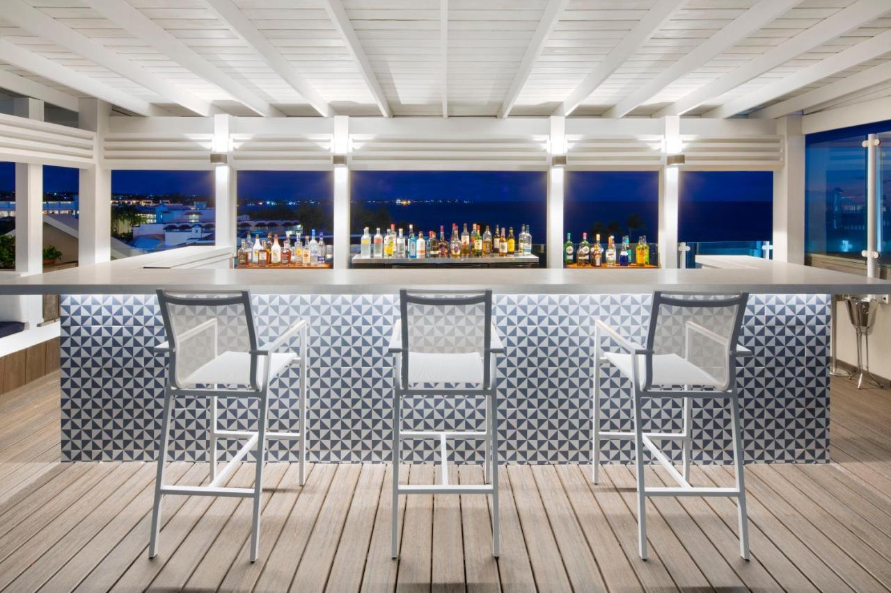 Ocean Two Resort - Breakfast Included By Ocean Hotels Saint Lawrence Gap Екстер'єр фото