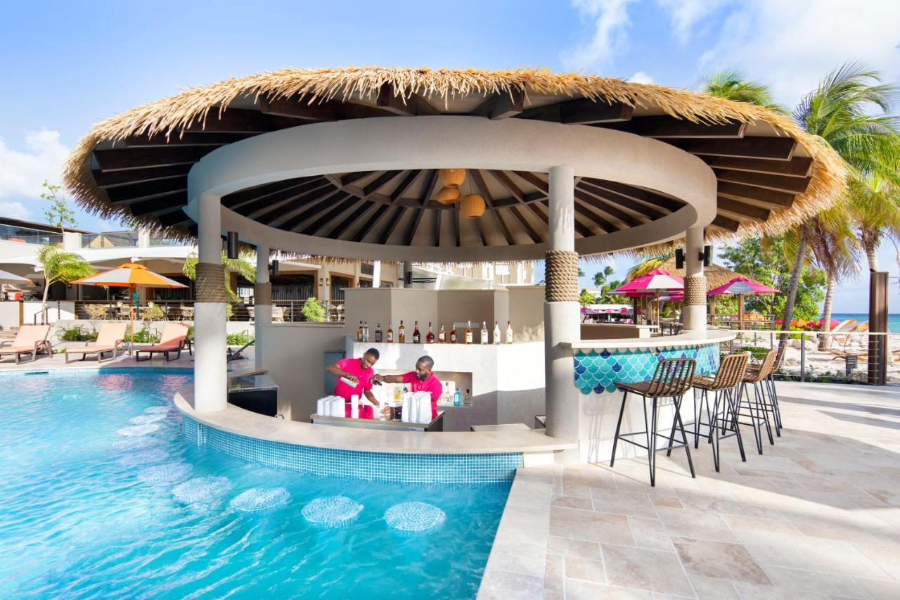 Ocean Two Resort - Breakfast Included By Ocean Hotels Saint Lawrence Gap Екстер'єр фото